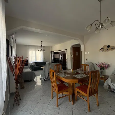 Grandpas House Apartament *