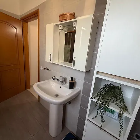 Apartament Grandpas House *